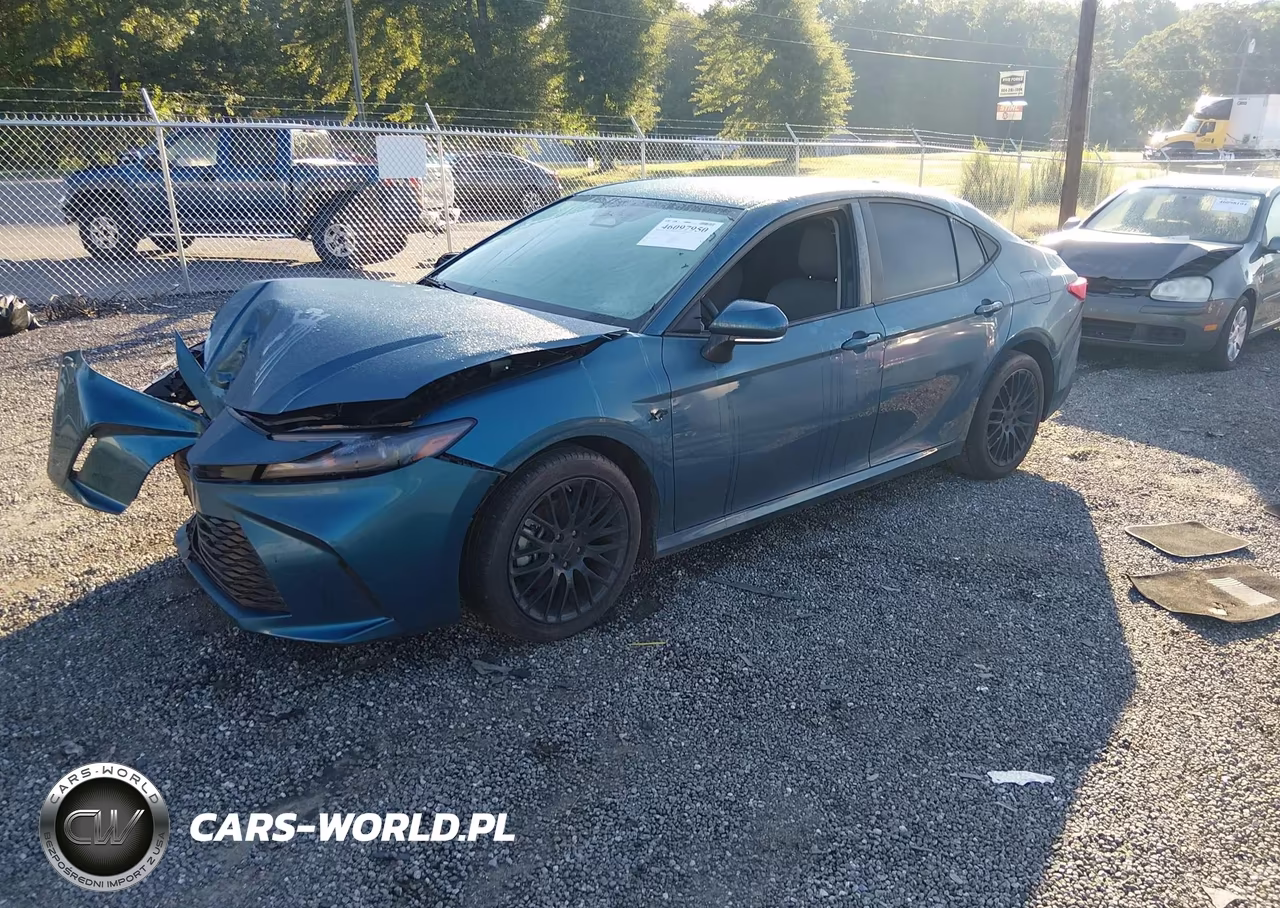 2025 Toyota Camry Le VIN:4T1DAACK0SU595117 - 2