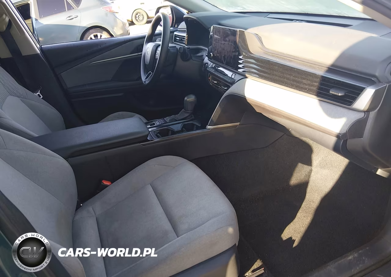 2025 Toyota Camry Le VIN:4T1DAACK0SU595117 - 5