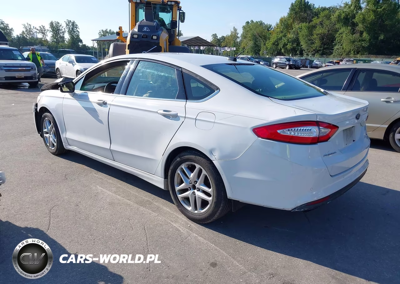 2014 Ford Fusion Se VIN:1FA6P0HD2E5397532 - 3