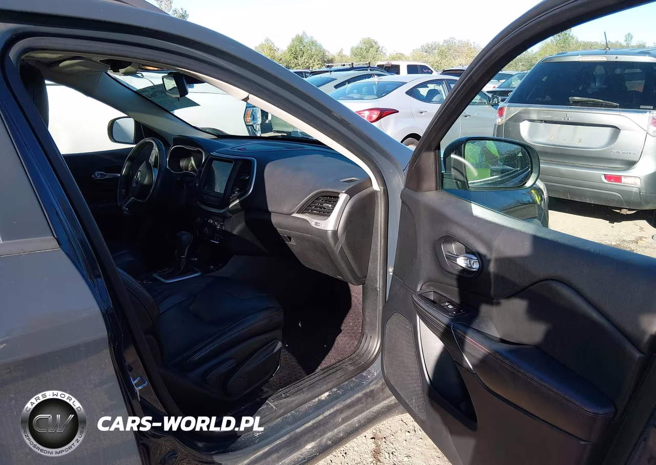 2016 Jeep Cherokee Trailhawk VIN:1C4PJMBS2GW316802 - 5