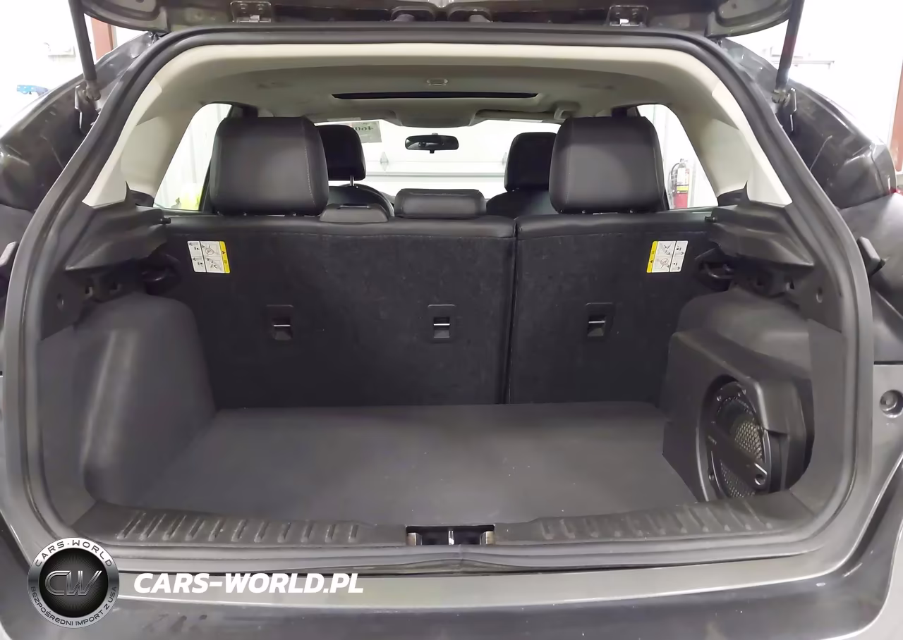 2017 Ford Focus Titanium VIN:1FADP3N2XHL309791 - 18