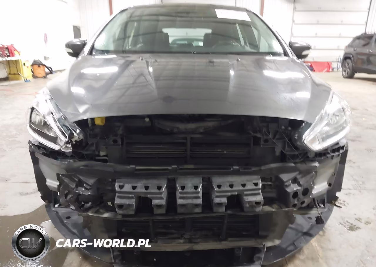 2017 Ford Focus Titanium VIN:1FADP3N2XHL309791 - 6