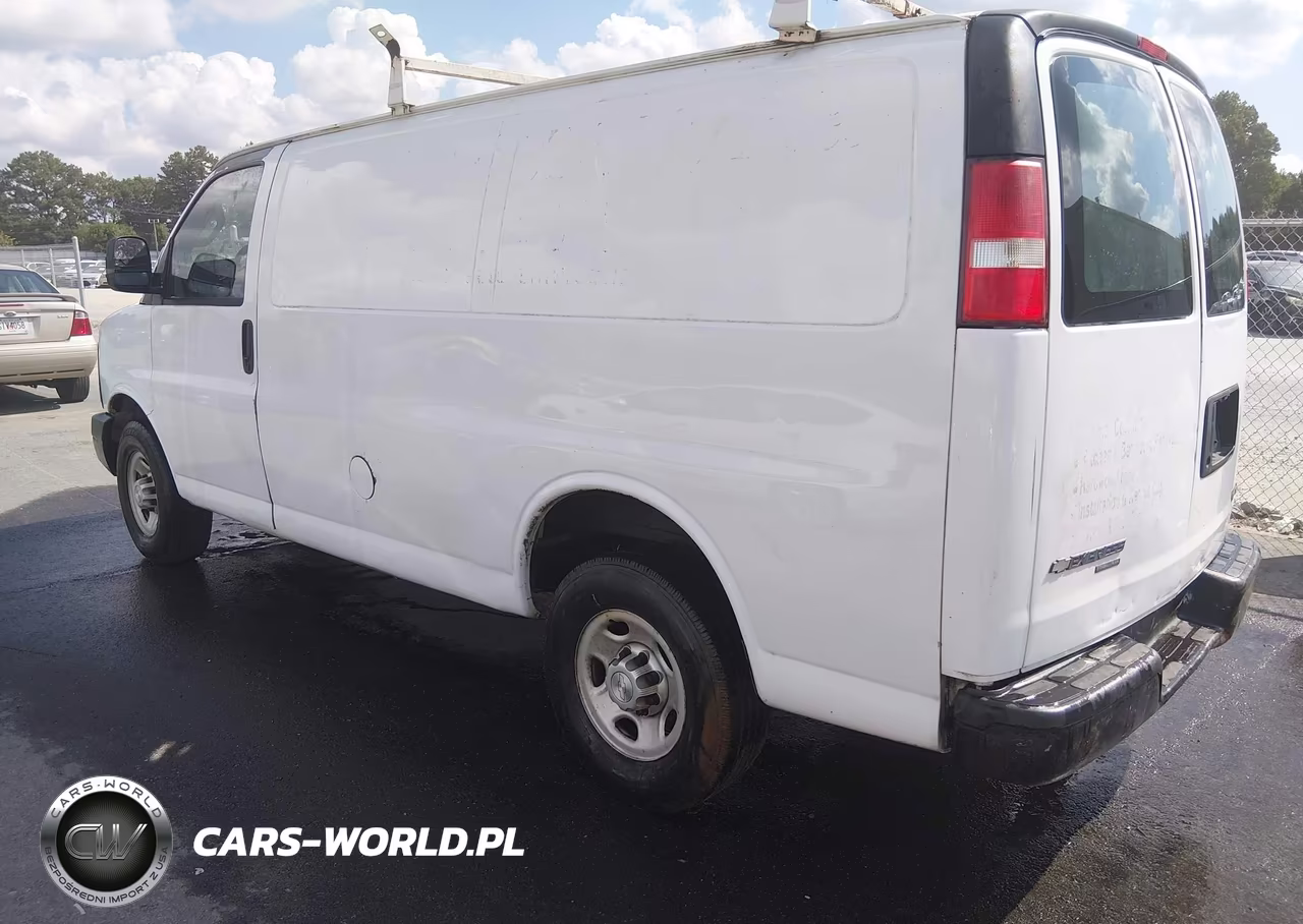 2016 Chevrolet Express 2500 Work Van VIN:1GCWGAFF8G1132130 - 3