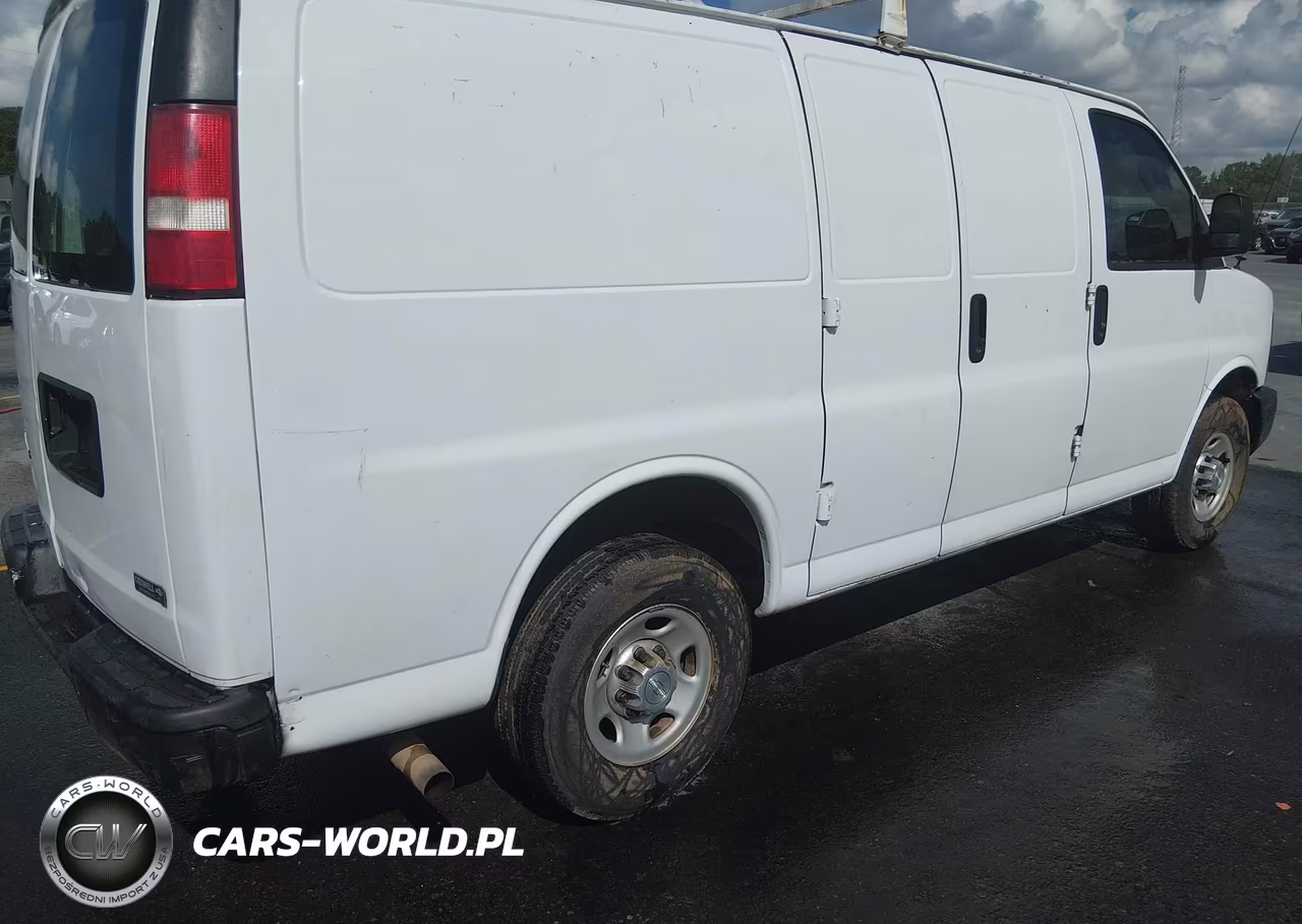 2016 Chevrolet Express 2500 Work Van VIN:1GCWGAFF8G1132130 - 4