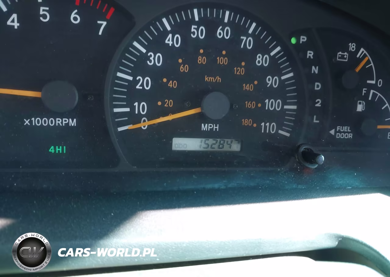 2002 Toyota Tundra Limited V8 VIN:5TBBT48132S284334 - 7