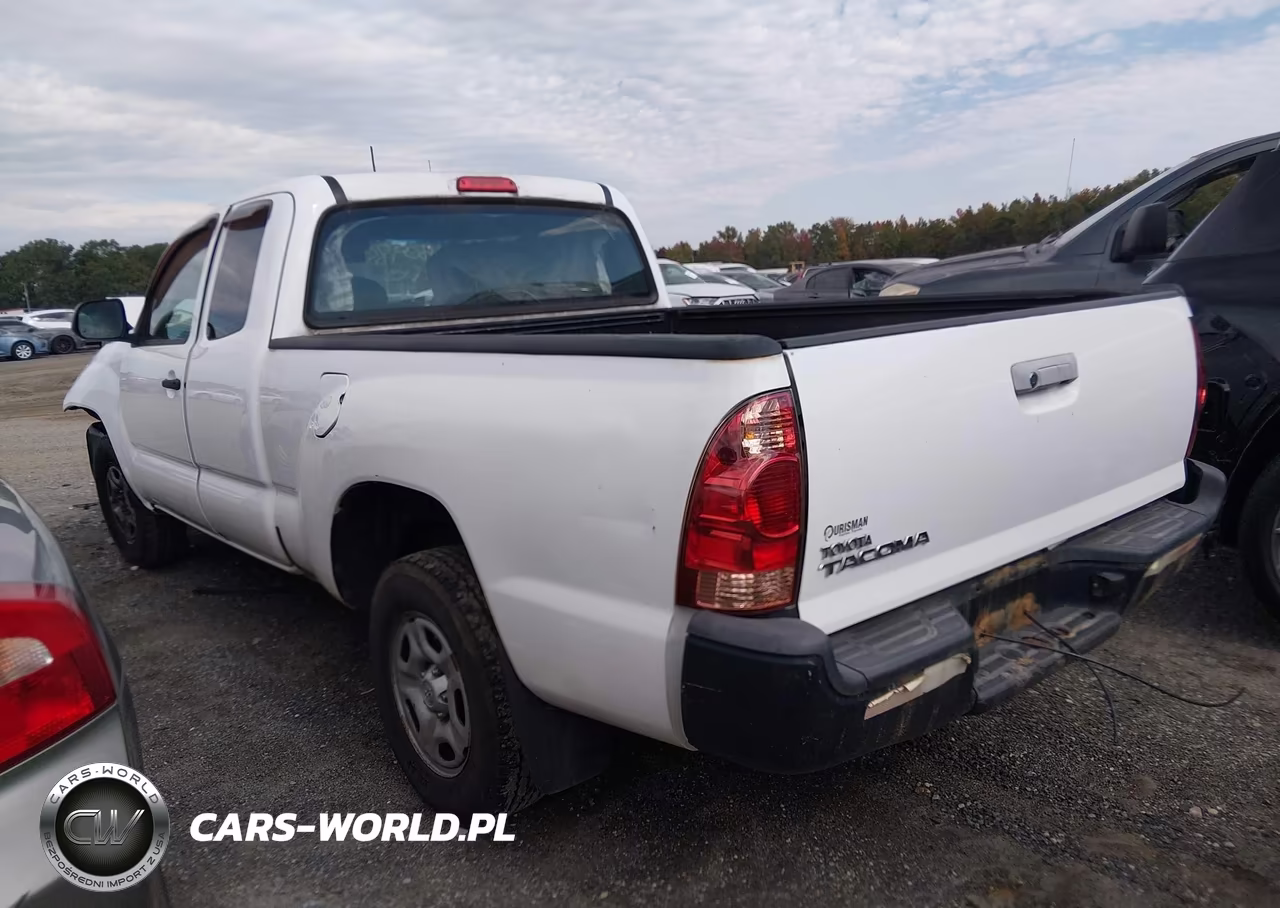 2015 Toyota Tacoma VIN:5TFTX4CN4FX058491 - 3