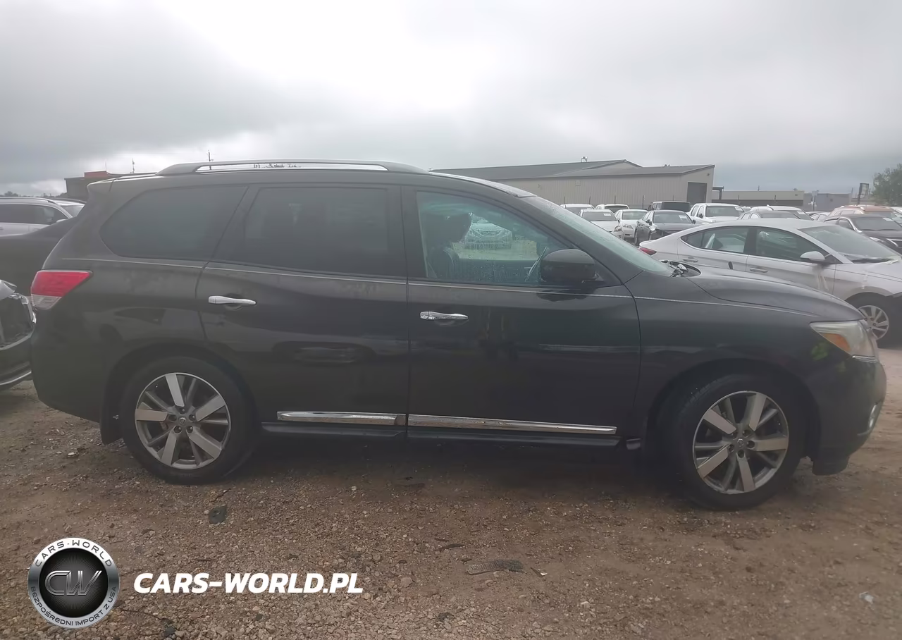 2016 Nissan Pathfinder Platinum VIN:5N1AR2MN7GC630260 - 13