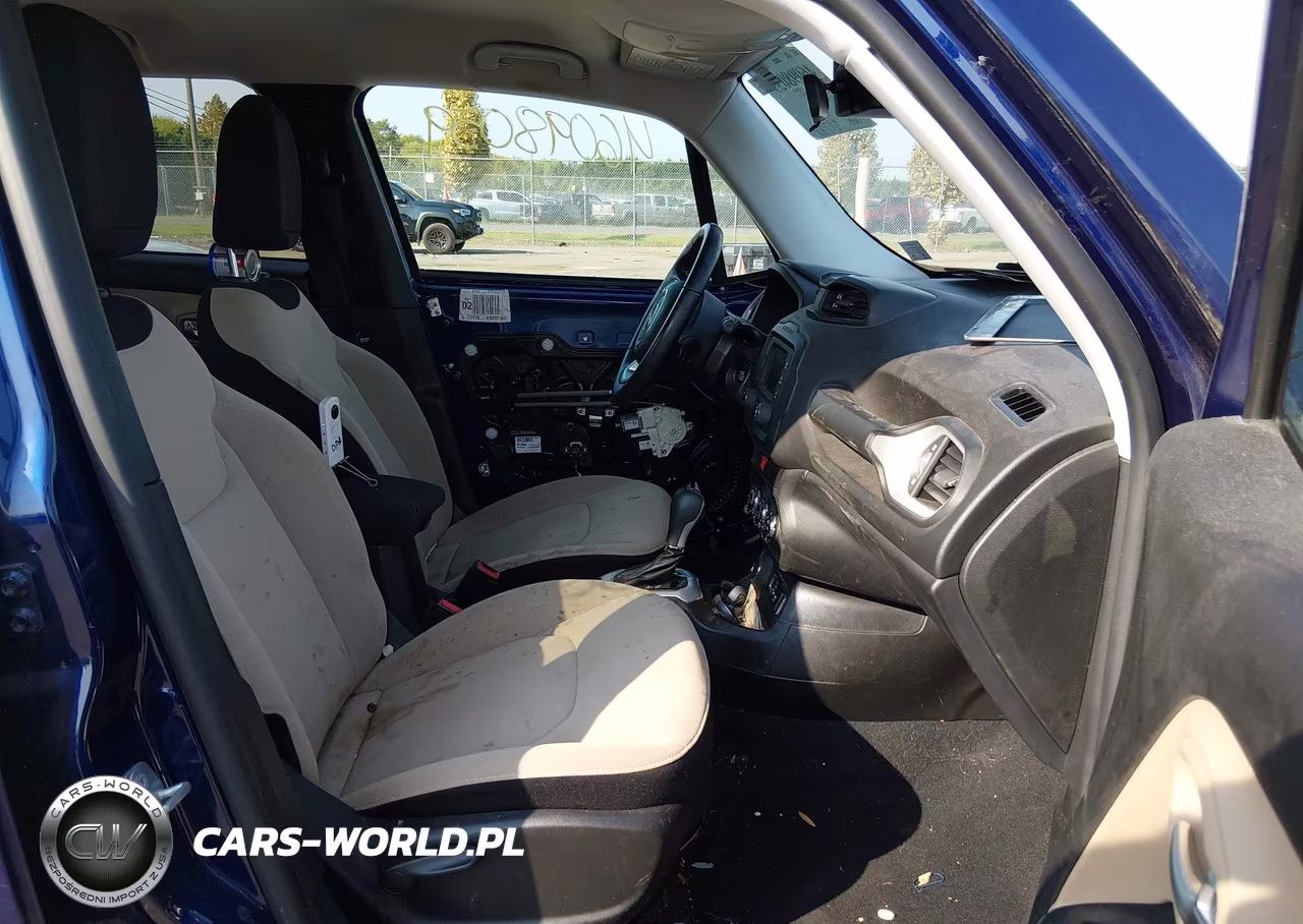 2017 Jeep Renegade Latitude 4X4 VIN:ZACCJBBB8HPF02412 - 5