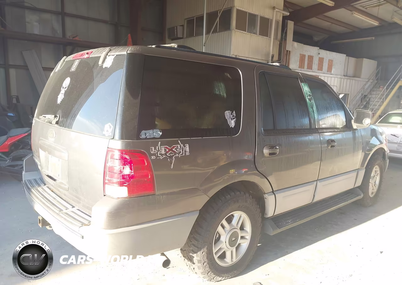 2003 Ford Expedition Xlt VIN:1FMPU16LX3LB26102 - 4