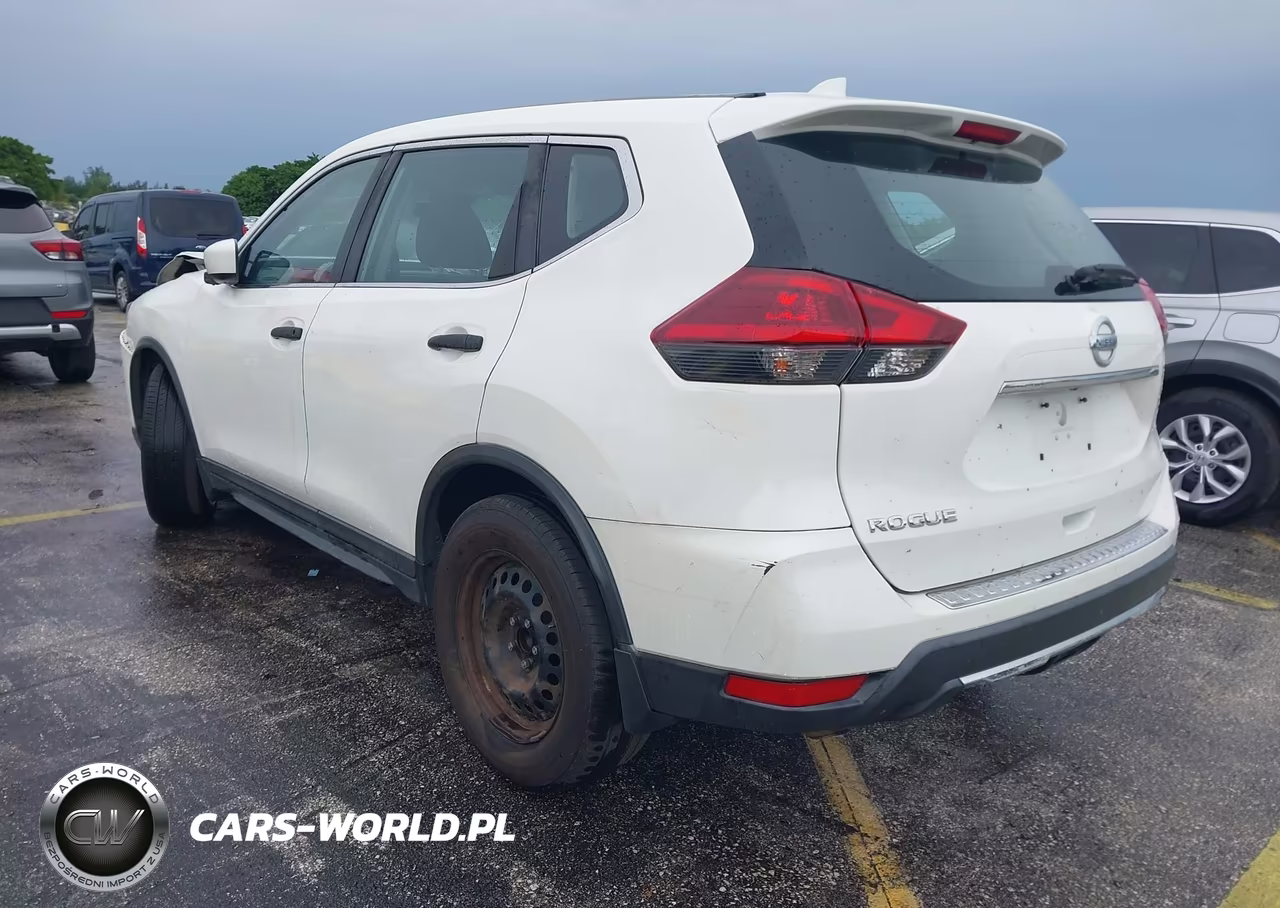 2019 Nissan Rogue S VIN:5N1AT2MTXKC807831 - 3