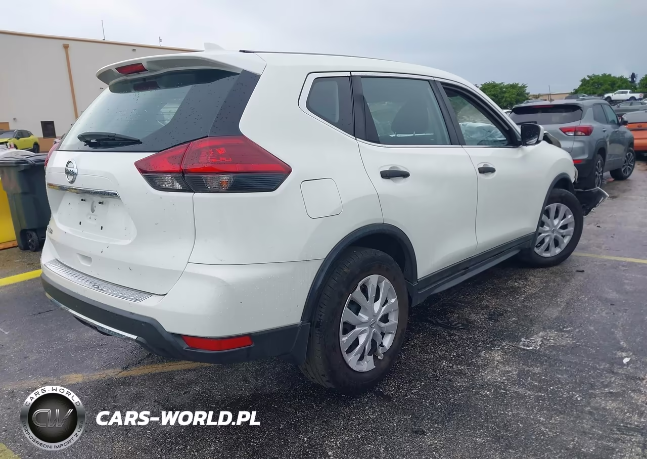 2019 Nissan Rogue S VIN:5N1AT2MTXKC807831 - 4