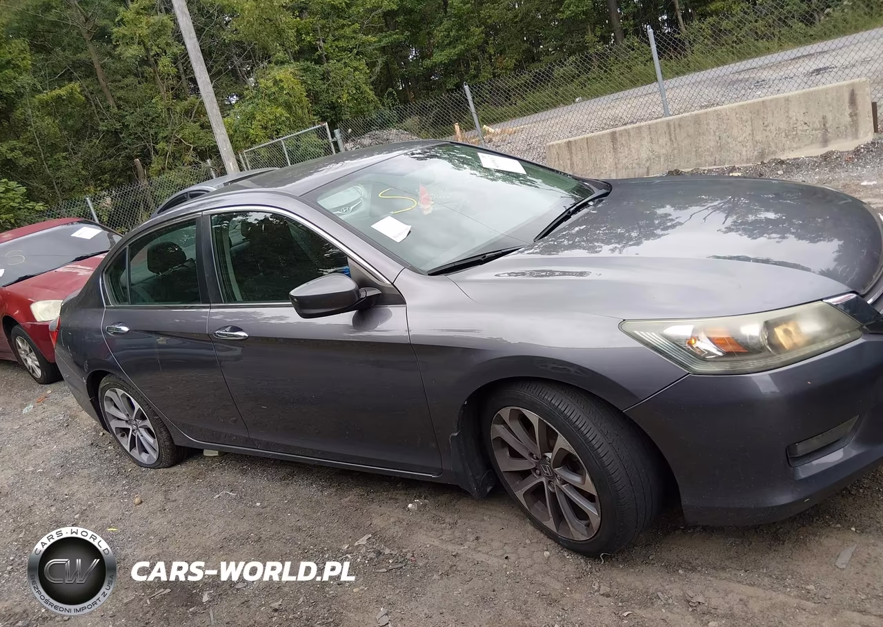 2015 Honda Accord Sport VIN:1HGCR2F57FA063537 - 12