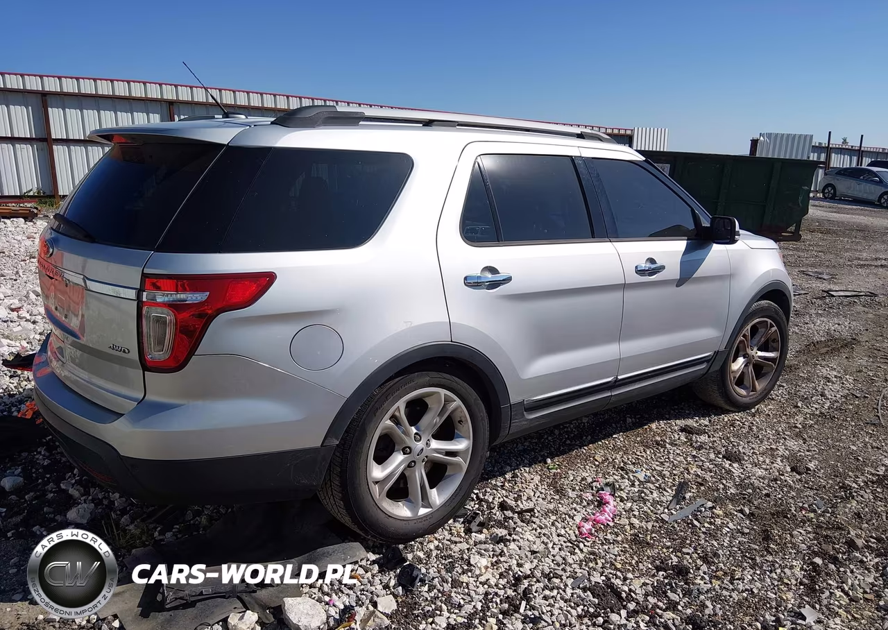 2014 Ford Explorer Limited VIN:1FM5K8F88EGC36899 - 4