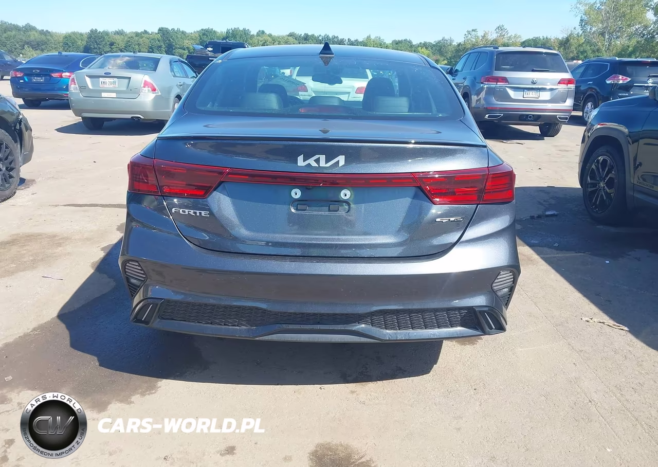 2024 Kia Forte Gt-Line VIN:3KPF54AD4RE803869 - 16