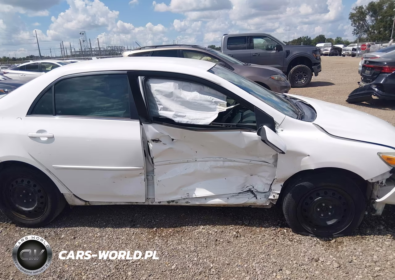 2013 Toyota Corolla Le VIN:5YFBU4EE8DP205327 - 14