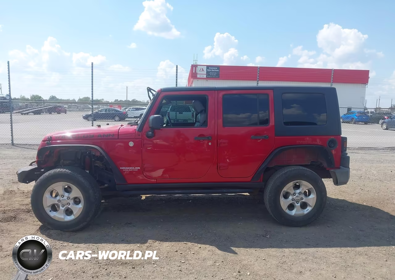 2010 Jeep Wrangler Unlimited Rubicon VIN:1J4BA6H14AL183709 - 14