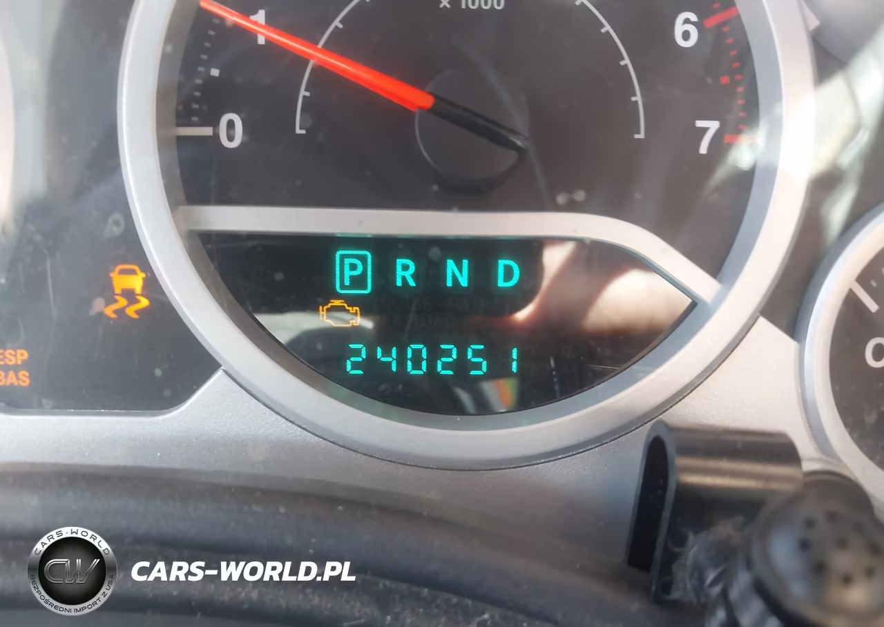 2010 Jeep Wrangler Unlimited Rubicon VIN:1J4BA6H14AL183709 - 15