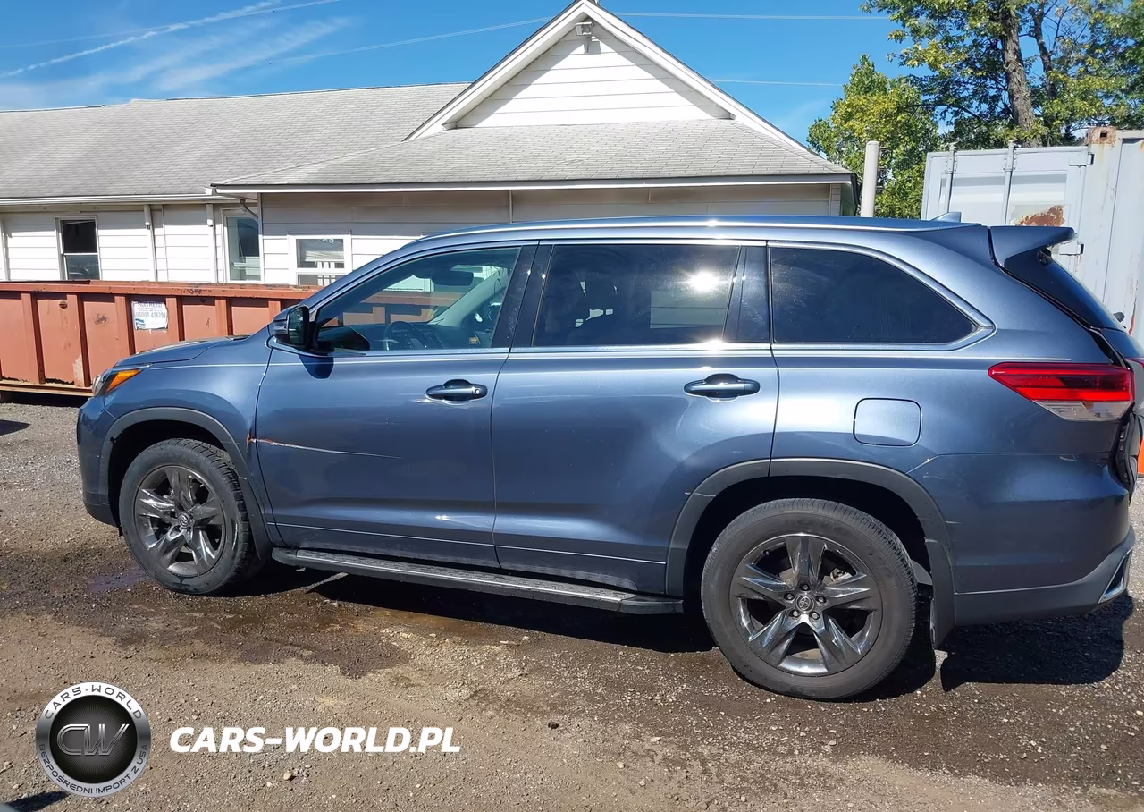 2018 Toyota Highlander Limited Platinum VIN:5TDDZRFH6JS828593 - 14