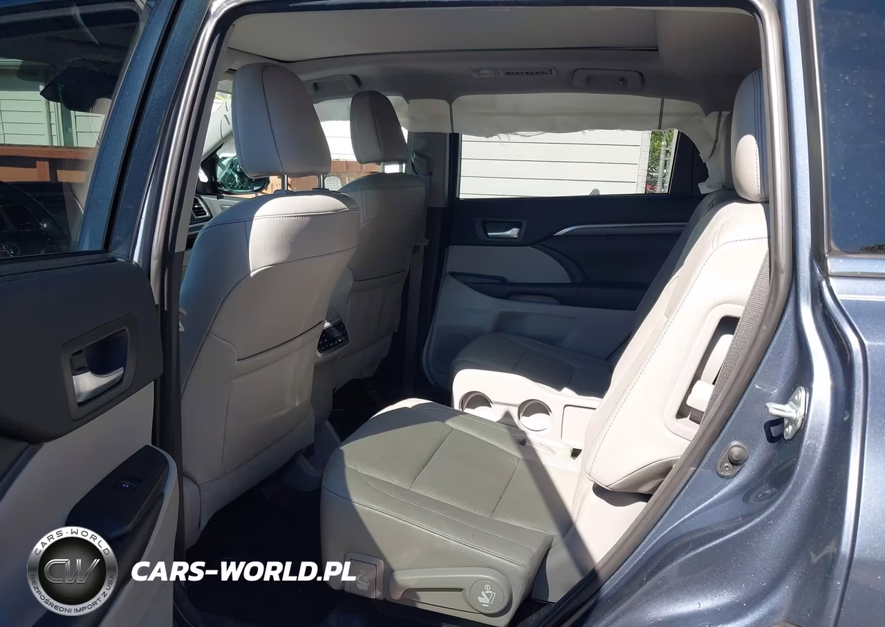 2018 Toyota Highlander Limited Platinum VIN:5TDDZRFH6JS828593 - 8
