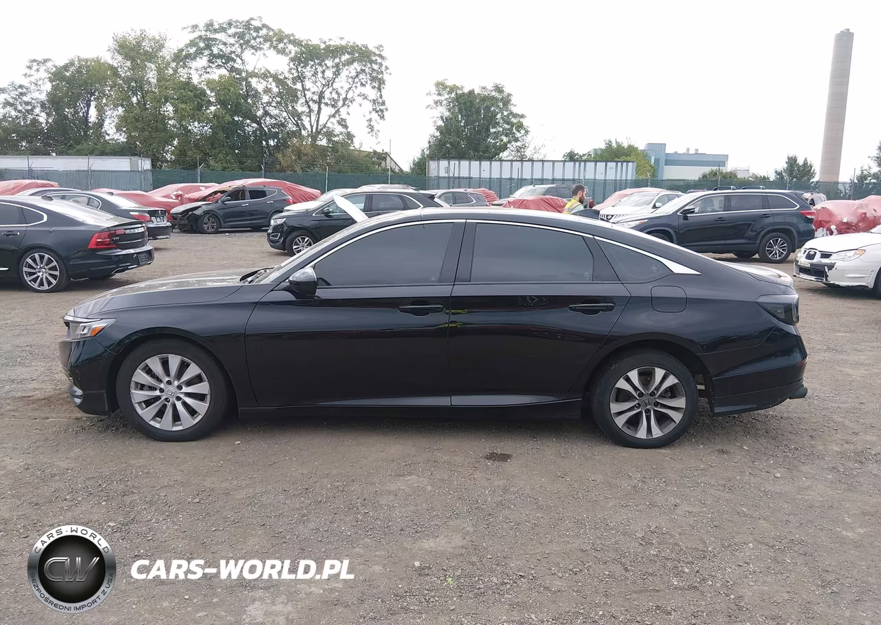 2018 Honda Accord Sport VIN:1HGCV1F34JA174687 - 14