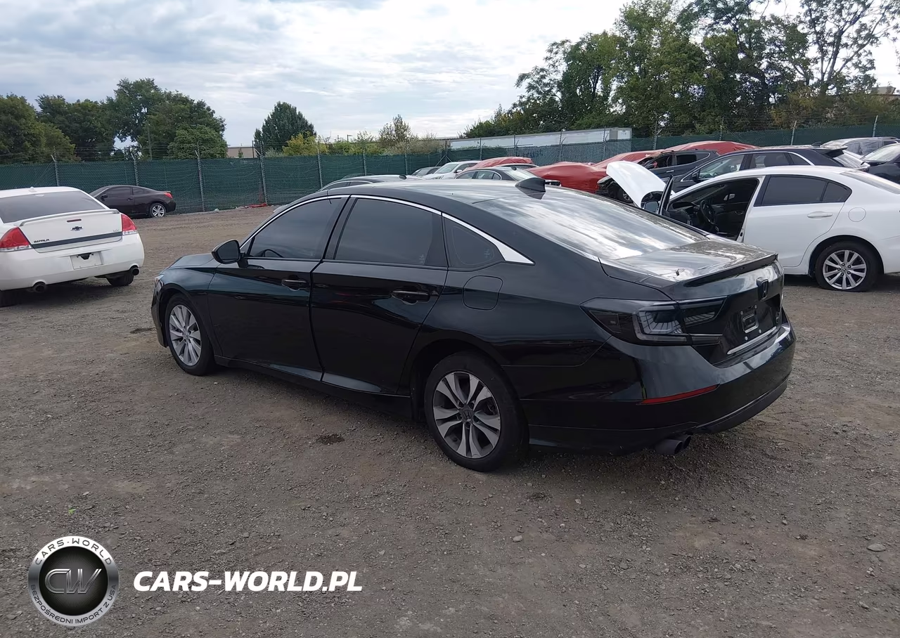 2018 Honda Accord Sport VIN:1HGCV1F34JA174687 - 3