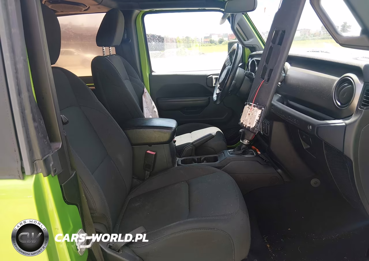 2018 Jeep Wrangler Sport S 4X4 VIN:1C4GJXAG6JW327386 - 5