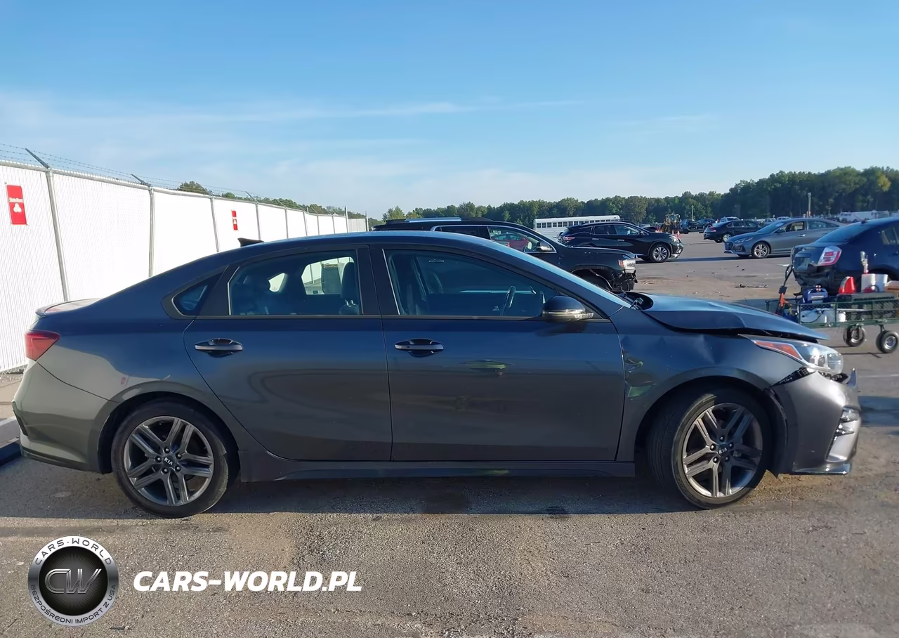 2021 Kia Forte Gt-Line VIN:3KPF34AD3ME402618 - 13
