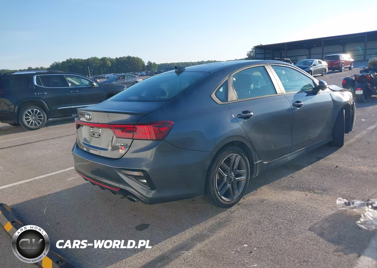 2021 Kia Forte Gt-Line VIN:3KPF34AD3ME402618 - 4
