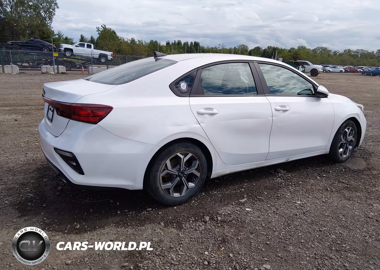 2021 Kia Forte Lxs VIN:3KPF24AD3ME308810 - 4