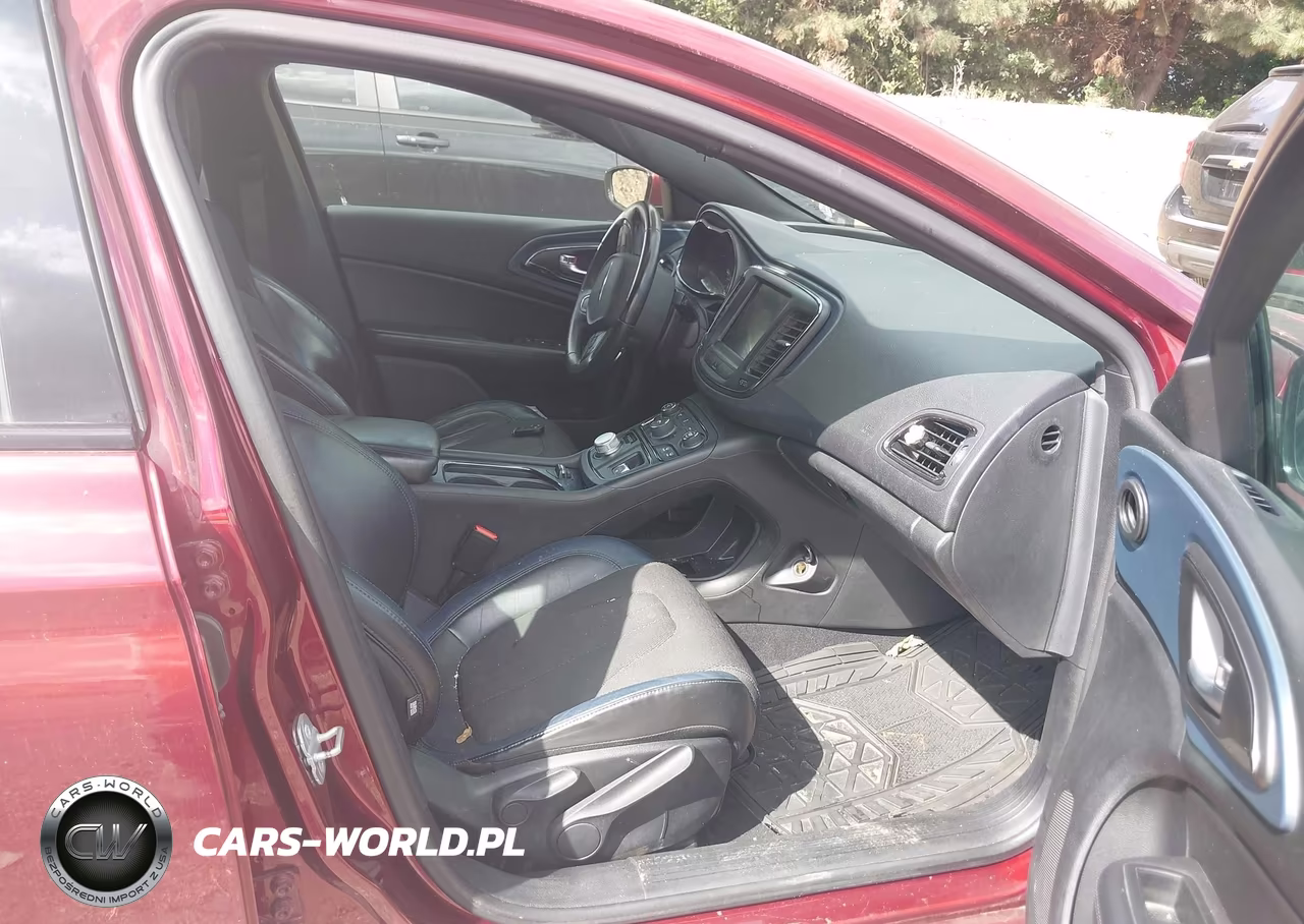 2015 Chrysler 200 S VIN:1C3CCCBG3FN518152 - 5