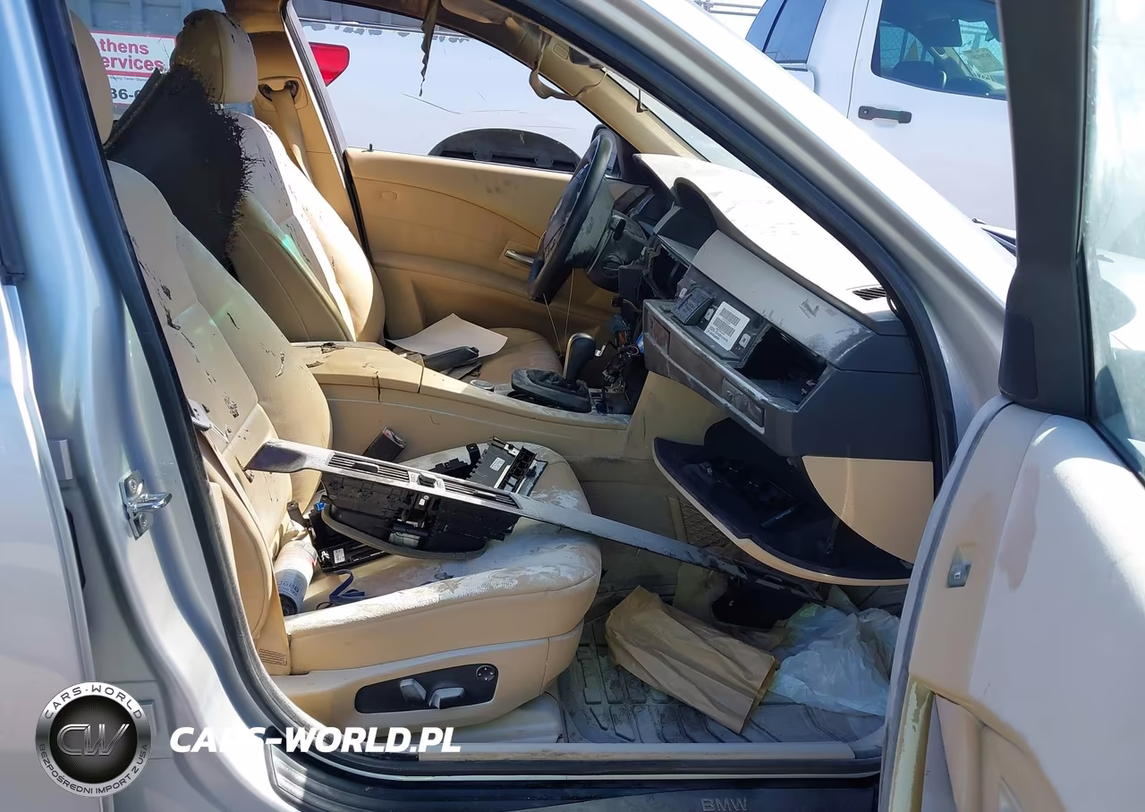 2007 BMW 530I VIN:WBANE73527CM51735 - 5