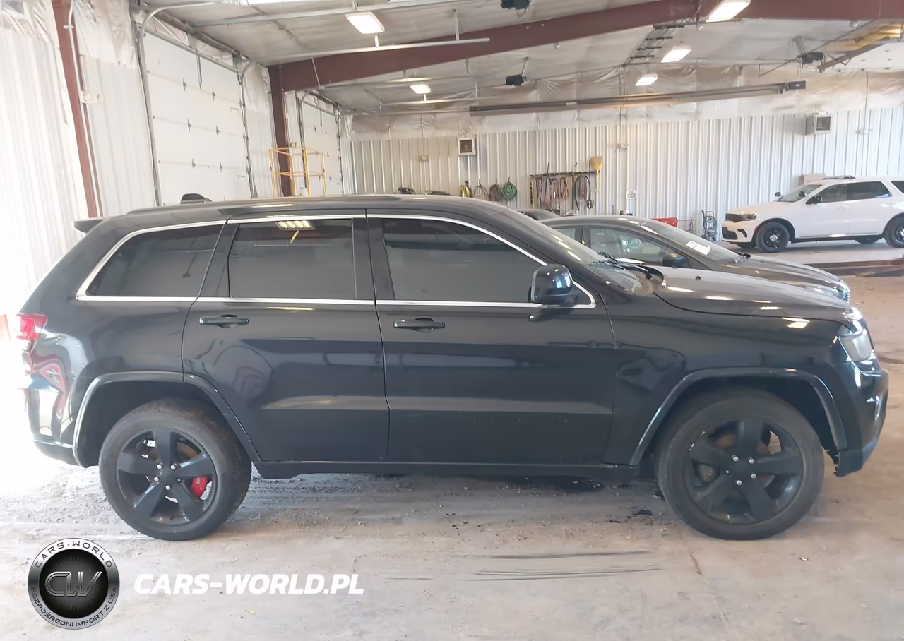 2015 Jeep Grand Cherokee Altitude VIN:1C4RJFAG3FC950508 - 13