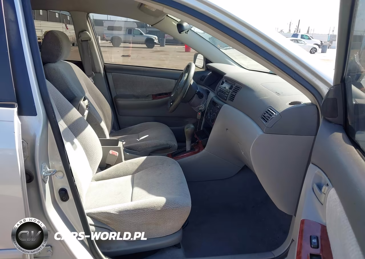 2004 Toyota Corolla Le VIN:1NXBR32E14Z318261 - 5