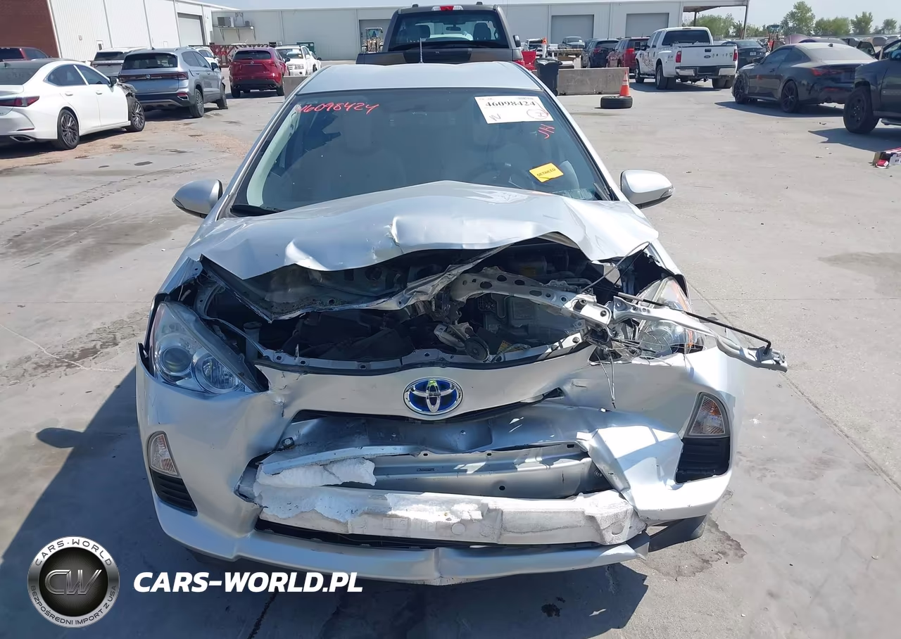 2012 Toyota Prius C One VIN:JTDKDTB33C1015614 - 12