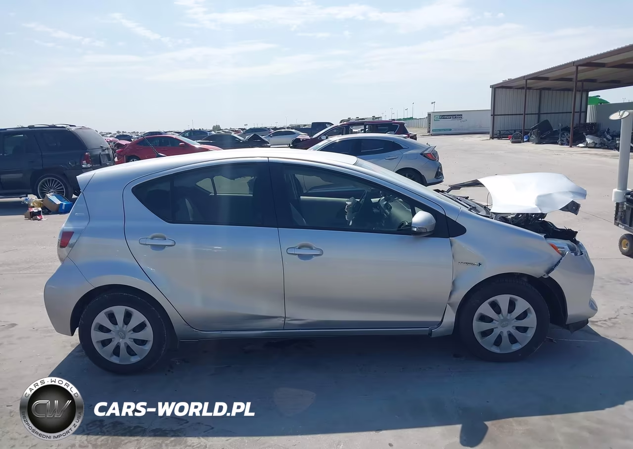 2012 Toyota Prius C One VIN:JTDKDTB33C1015614 - 13