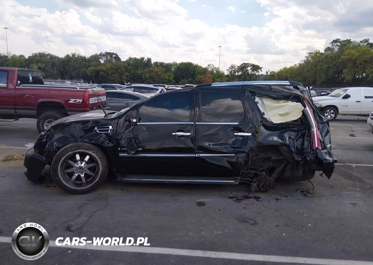 2009 Cadillac Escalade Standard VIN:1GYFC23289R194130 - 14