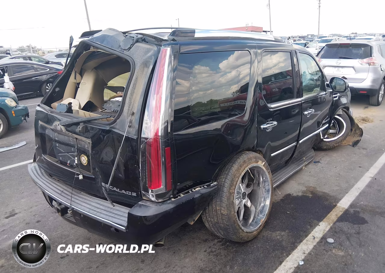2009 Cadillac Escalade Standard VIN:1GYFC23289R194130 - 4