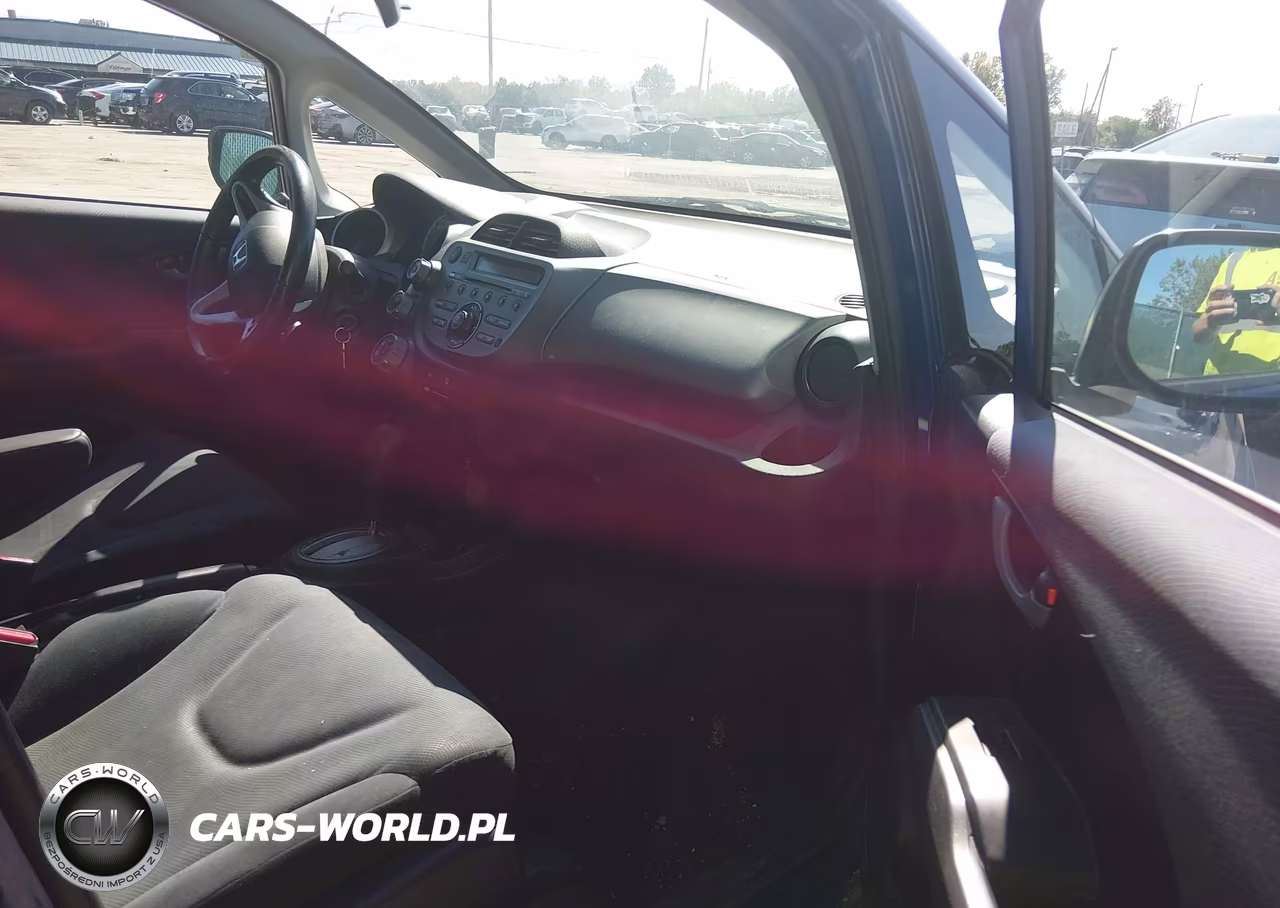 2009 Honda Fit Sport VIN:JHMGE88419S072797 - 5