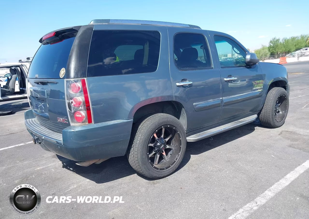 2007 GMC Yukon Denali VIN:1GKFK63807J321098 - 4