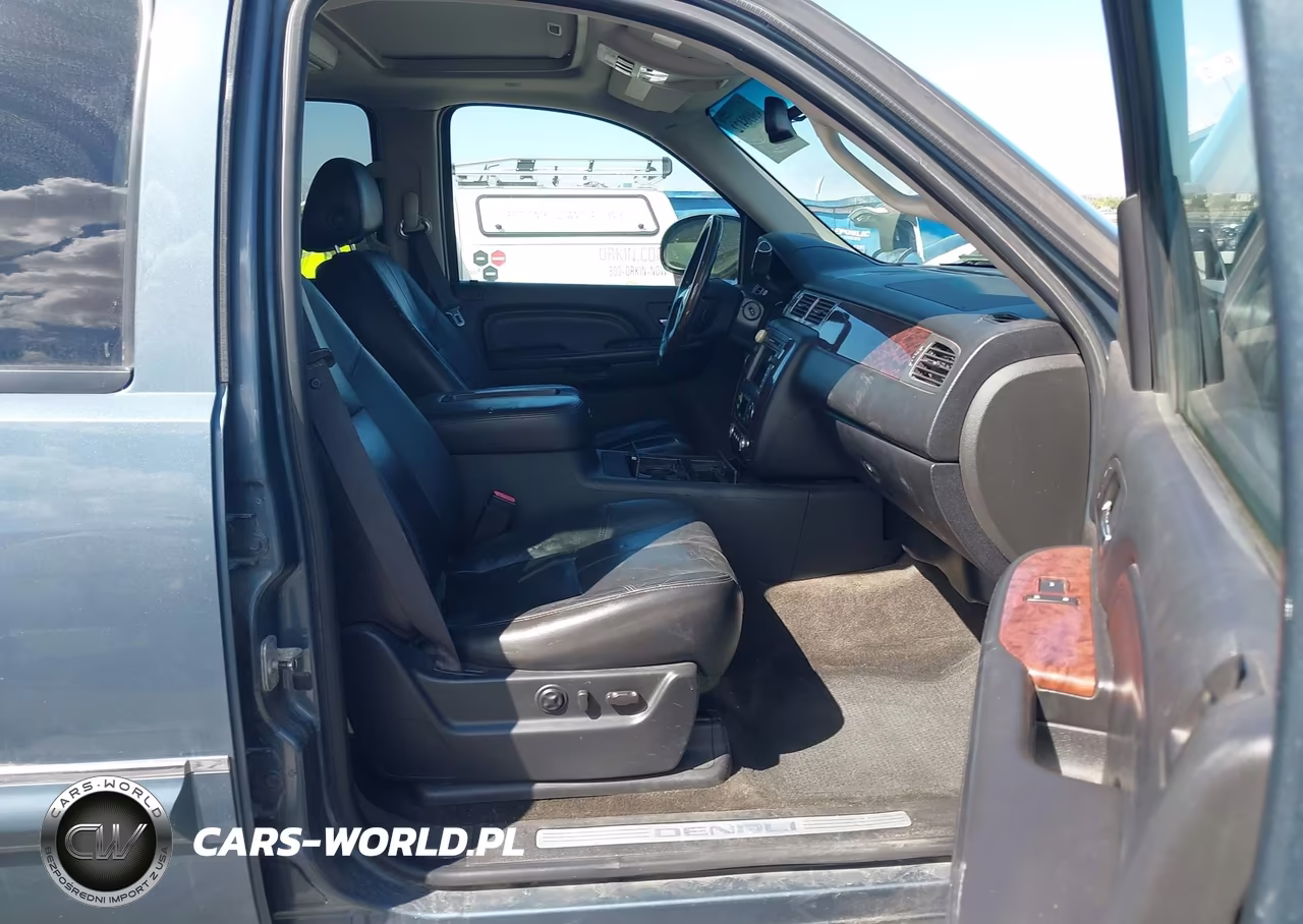 2007 GMC Yukon Denali VIN:1GKFK63807J321098 - 5