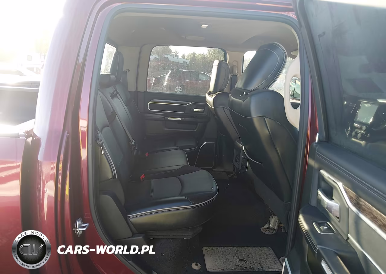 2019 Ram 2500 Laramie 4X4 6'4 Box VIN:3C6UR5FL0KG568437 - 8