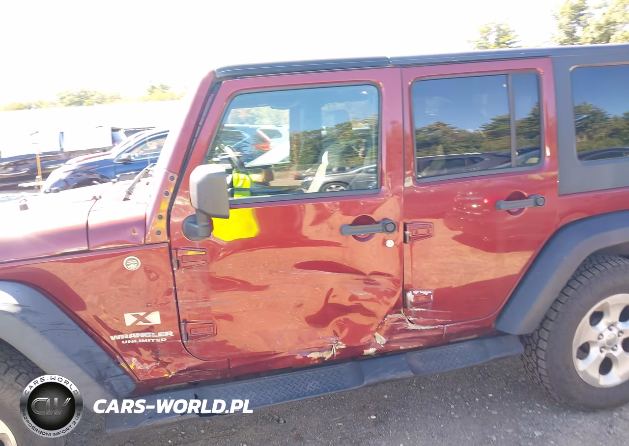 2008 Jeep Wrangler Unlimited X VIN:1J4GA39128L624492 - 18