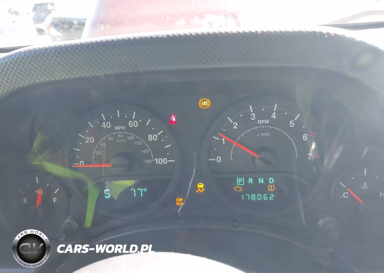 2008 Jeep Wrangler Unlimited X VIN:1J4GA39128L624492 - 7