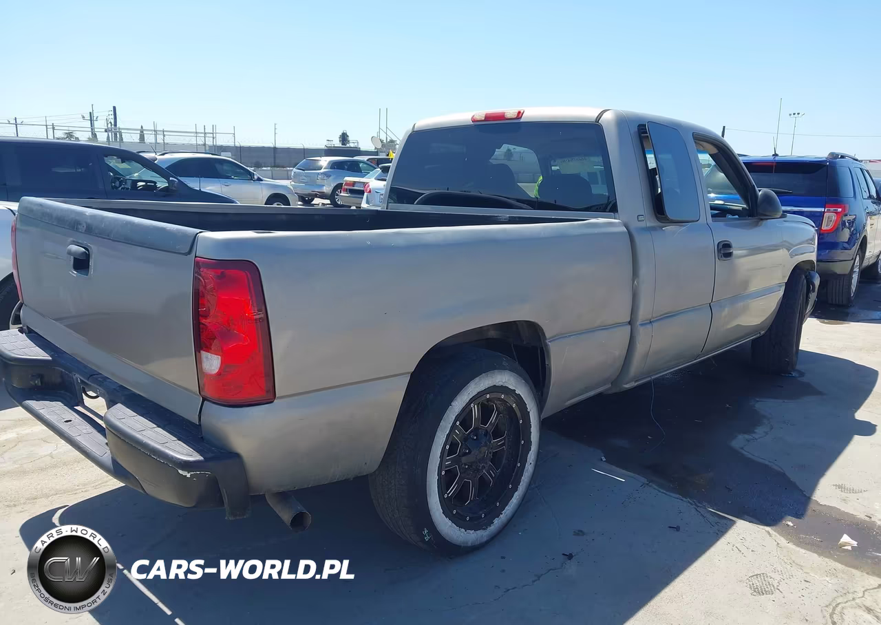 2003 Chevrolet Silverado 1500 VIN:2GCEC19V331344870 - 4