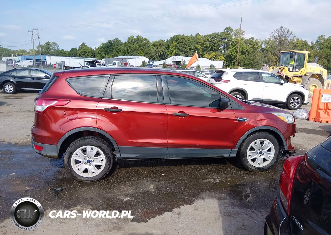 2016 Ford Escape S VIN:1FMCU0F75GUC35921 - 13