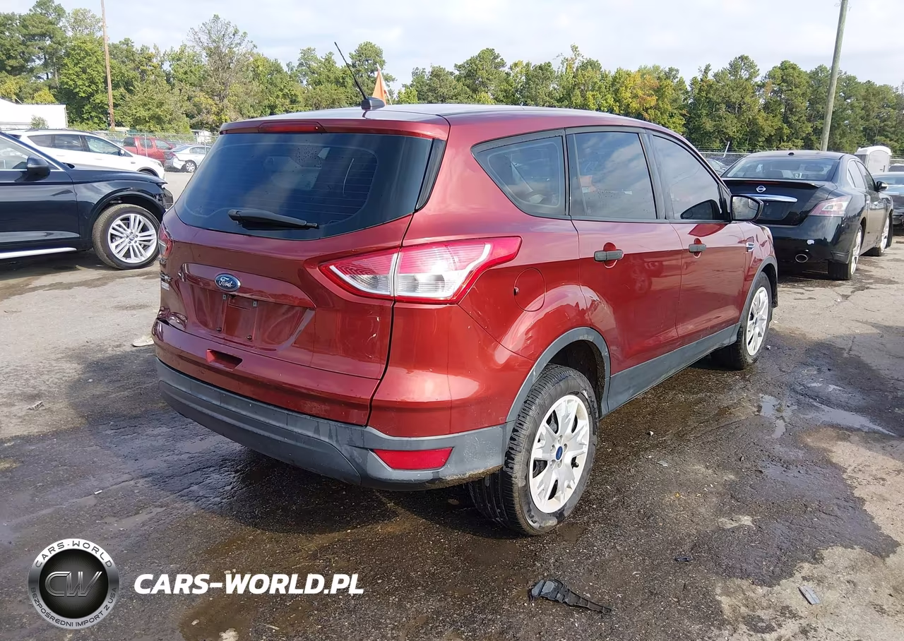 2016 Ford Escape S VIN:1FMCU0F75GUC35921 - 4