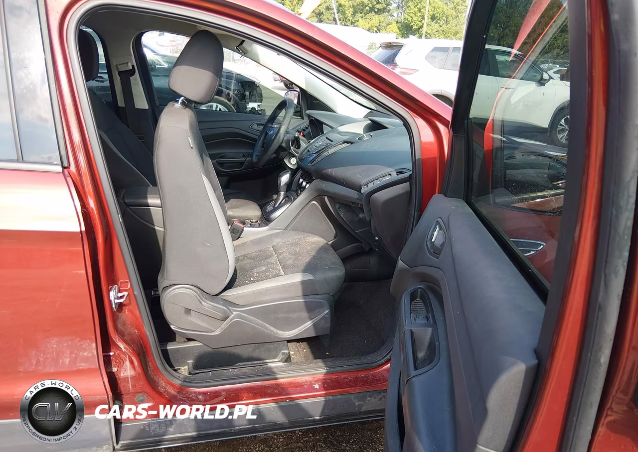 2016 Ford Escape S VIN:1FMCU0F75GUC35921 - 5