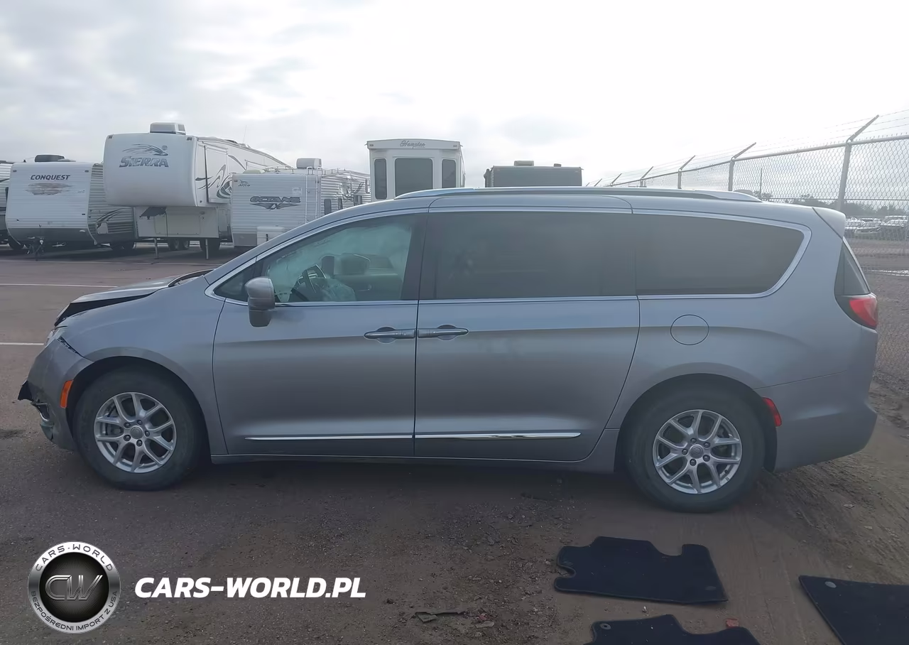 2020 Chrysler Pacifica Touring L VIN:2C4RC1BG4LR123521 - 14
