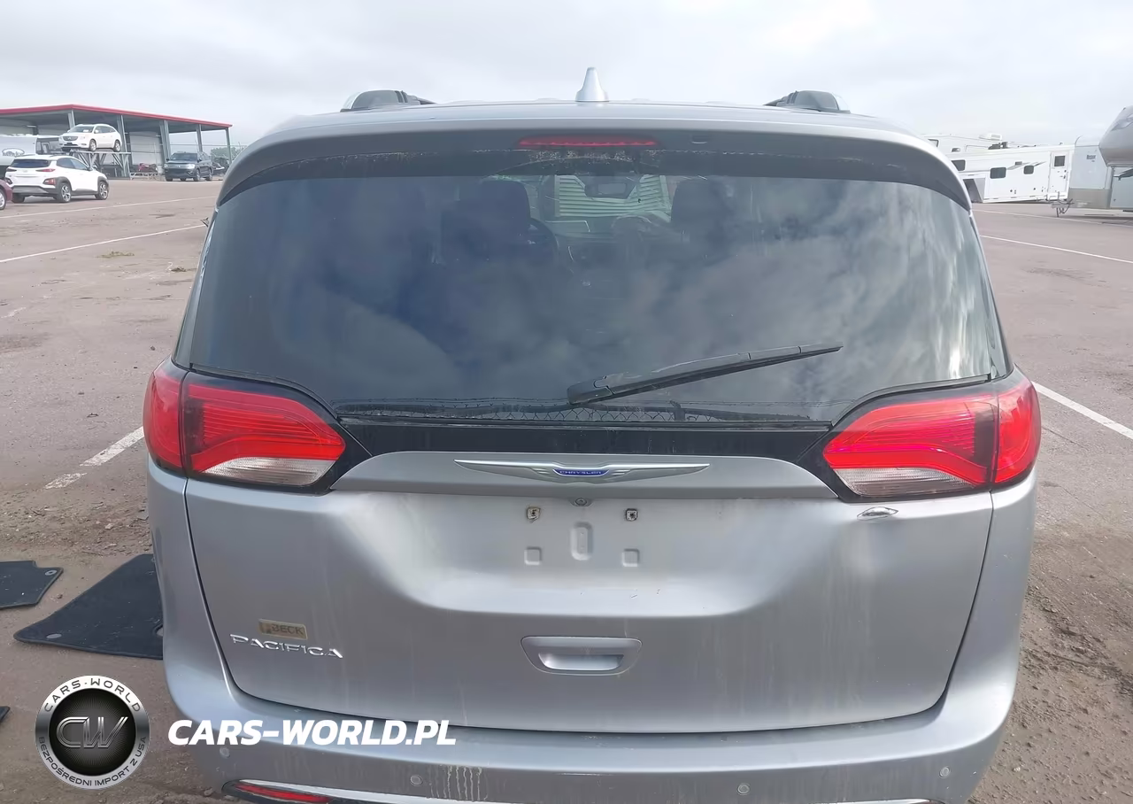 2020 Chrysler Pacifica Touring L VIN:2C4RC1BG4LR123521 - 16