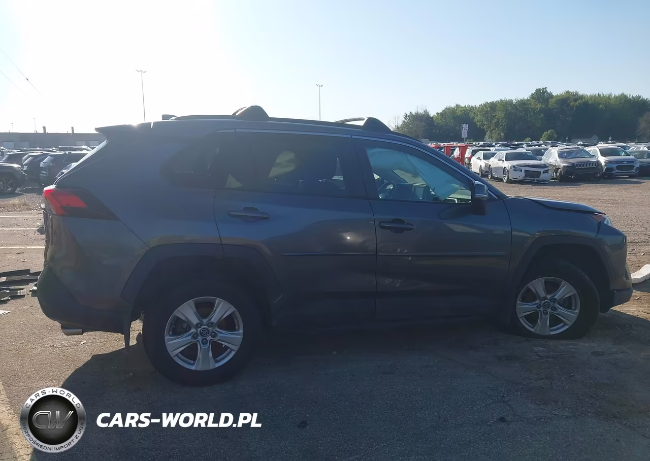 2021 Toyota Rav4 Xle VIN:2T3P1RFV3MC157950 - 13